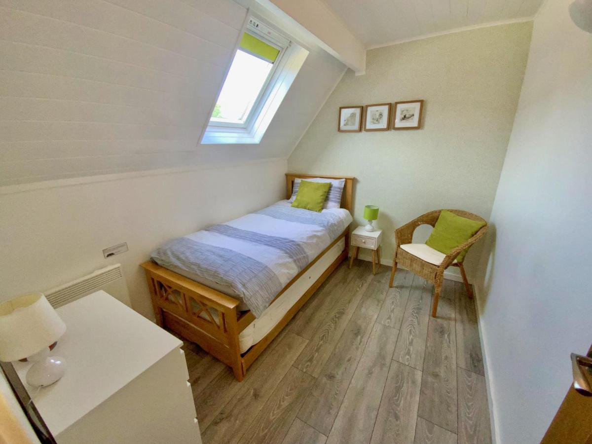 'That One' Our Cotswold Lakeside Lodge サイレンセスター エクステリア 写真